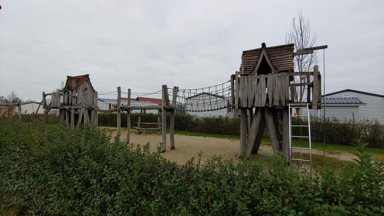 Chalet M44 Oostkapelle Buitenkant foto