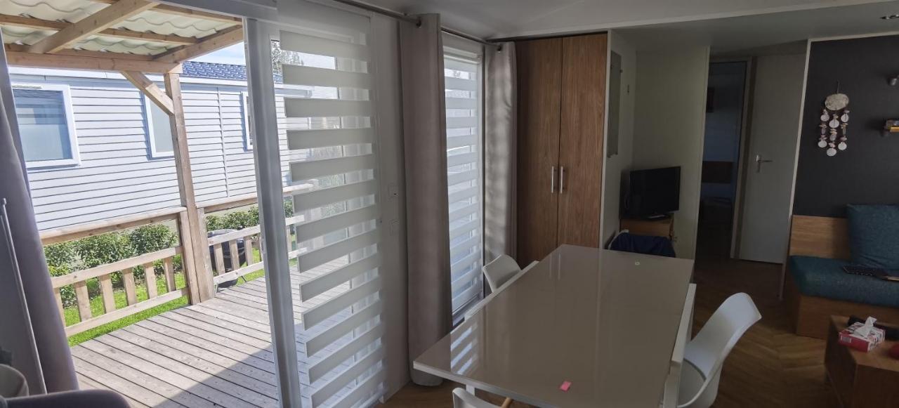 Chalet M44 Oostkapelle Buitenkant foto